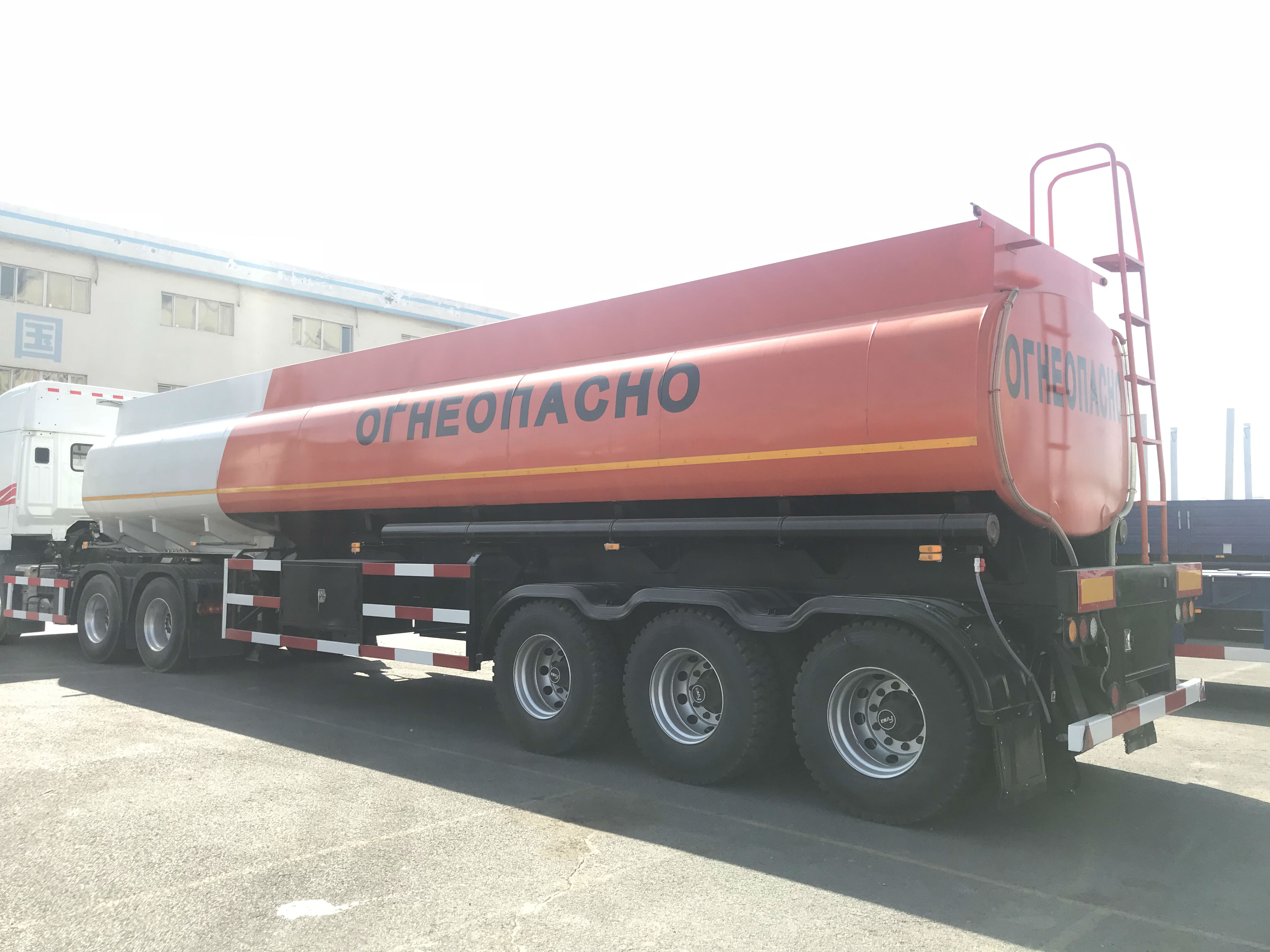 運油半掛車 (5).jpg